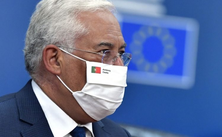 Este domingo começa a ser administrada a segunda dose da vacina contra a covid-19