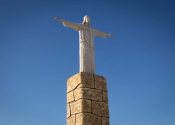 Angola também tem seu Cristo Redentor