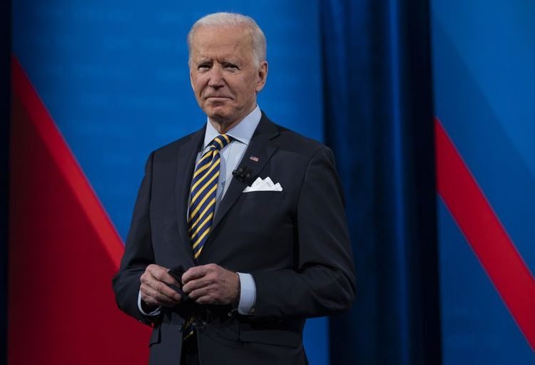 Governo Biden faz o primeiro ataque aéreo à Síria