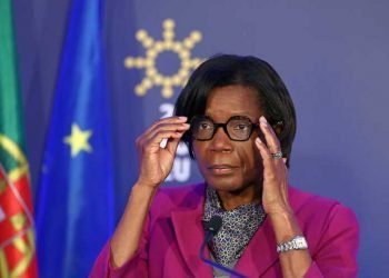 Denunciantes vão ser protegidos de despedimento