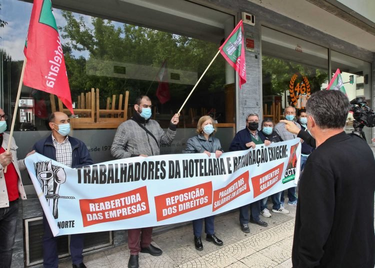 Trabalhadores da cervejaria Galiza exigem “rápida decisão do tribunal”