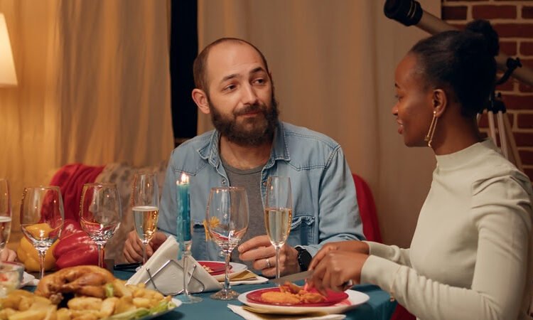 Como evitar desentendimentos com os familiares nas festas de fim de ano? Psicóloga explica