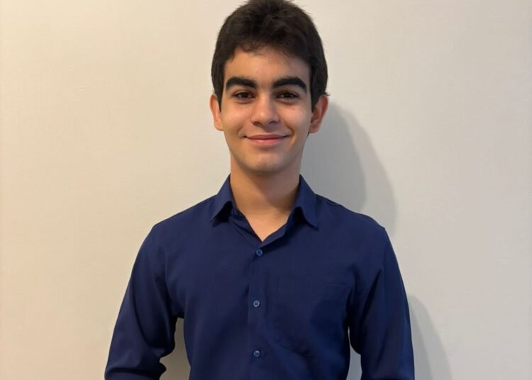 Jovem luso-descendente de 16 anos é reconhecido como uma das 100 crianças prodígio do mundo em evento internacional