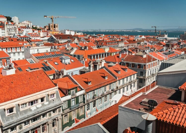 Preço médio de venda ultrapassa os 419.000€ e valor das rendas mantém-se estável nos 1.300