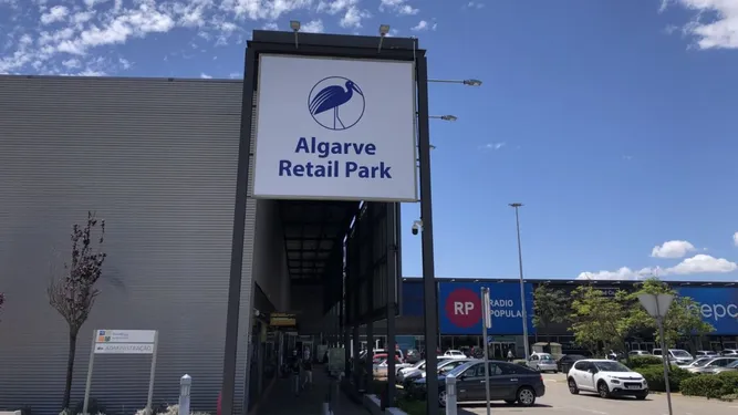 Fundo português adquire unidade comercial no Algarve ocupada pela Conforama