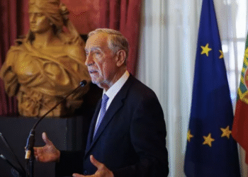 Marcelo questiona a quantidade de estrangeiros em Portugal