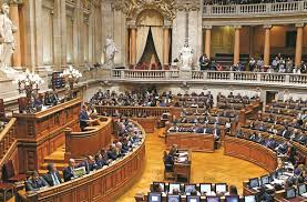 Nova versão da lei dos estrangeiros não foi negociada “com nenhum partido”