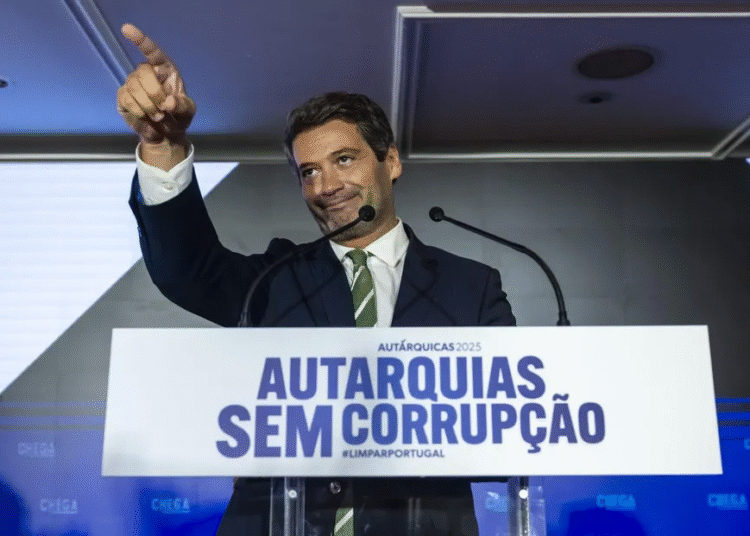 André Ventura diz que extinguir o Chega seria “extinguir a própria democracia”