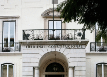 PSD e CDS-PP entregam no Tribunal Constitucional pronúncia em defesa de decretos sobre nacionalidade