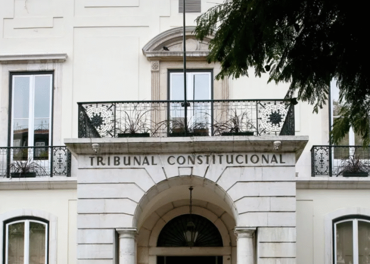 PSD e CDS-PP entregam no Tribunal Constitucional pronúncia em defesa de decretos sobre nacionalidade