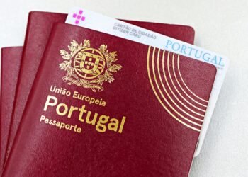Close-up image of Portuguese passport and citizen card, essential for travel and identification in the EU.