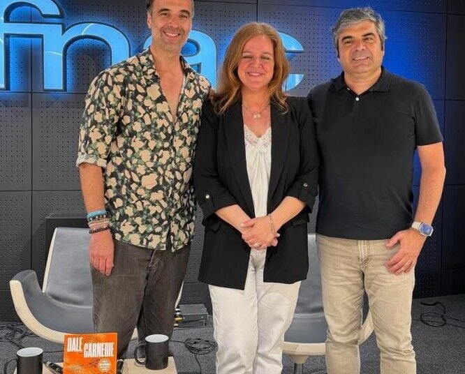 Lisboa: Pedro Ramos destacou o “papel da liderança na construção da lusofonia” durante sessão de autógrafos na Feira do Livro